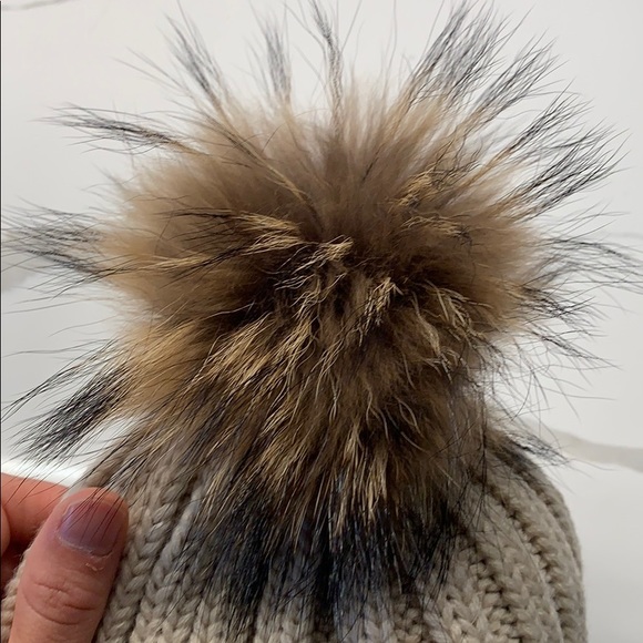 Ellelauri Beanie Hat - Picture 3 of 6